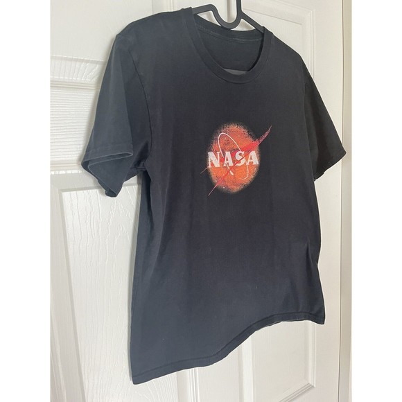NASA T-Shirt Kids Boys Size M Distress Look Tee Black & Red Crewneck - Picture 2 of 6